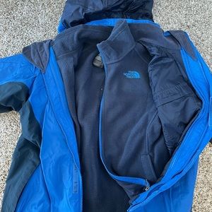 Size 10/12 north face ski jacket with liner navy and royal blue.